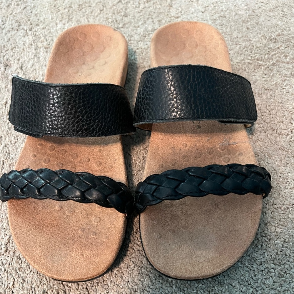 Vionic Jeanne Sandal black size 9.5 worn twice